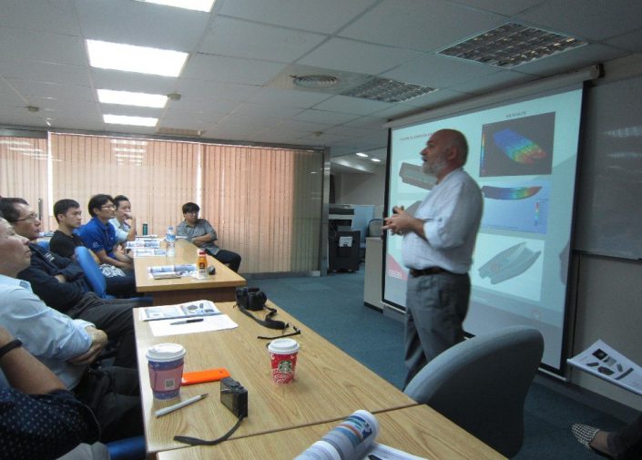 圖1 講師Mr. Stefano Rossi